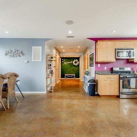 Walk Score 90!!-Historic Downtown District-2 Blocks To Famous Forsyth Park- Huge Private Patio-Private Parking Саванна Экстерьер фото